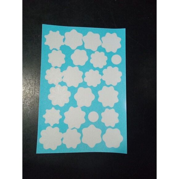 7 Sheets Cling Stickers Snowflakes & Snowballs Christmas Winter Window + Scraper - Picture 8 of 10